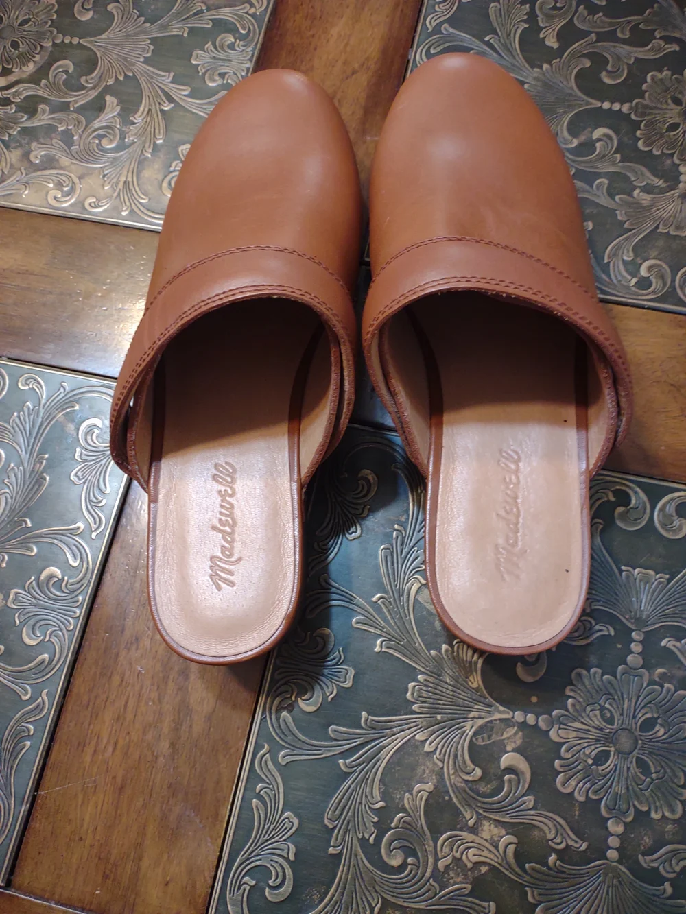 The Cecily Clog in Oiled Leather  English Saddle - Picture 3 of 12
